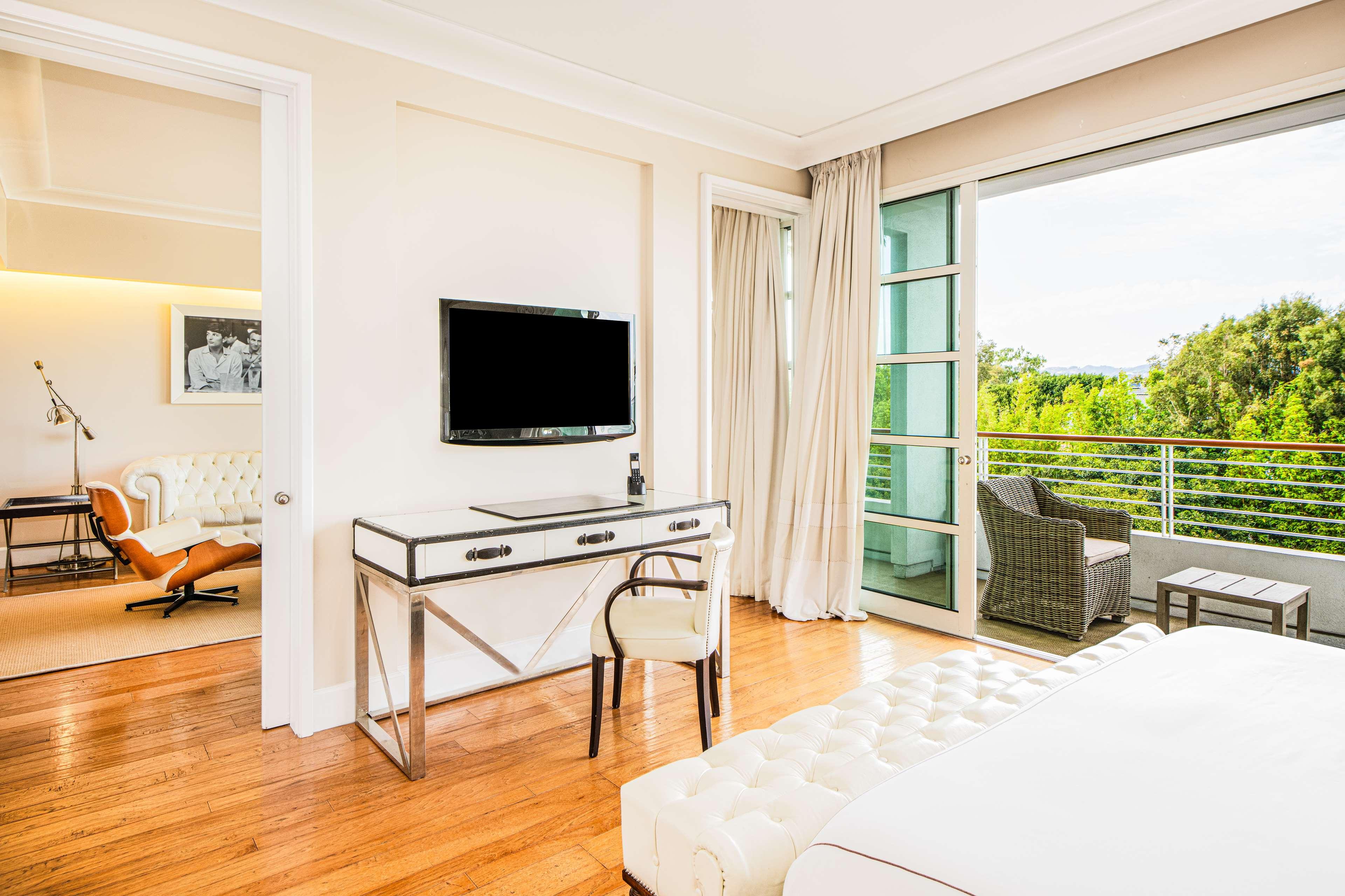 Cameo Beverly Hills 5*